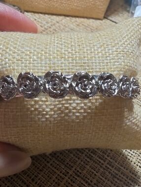 Sterling Silver Rose Link Bracelet - Shiny Silver Floral Chain